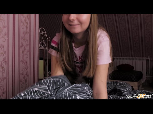❤️ Blondie suig haar BFF's diep en kry cum in haar mond ☑ Superseks by porn af.sex78.ru ❌️